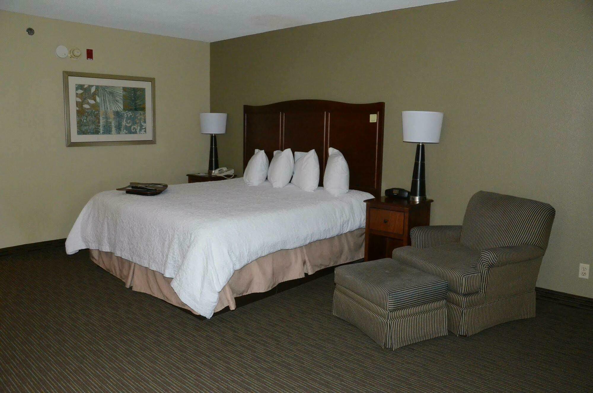 Hampton Inn אבינגדון מראה חיצוני תמונה
