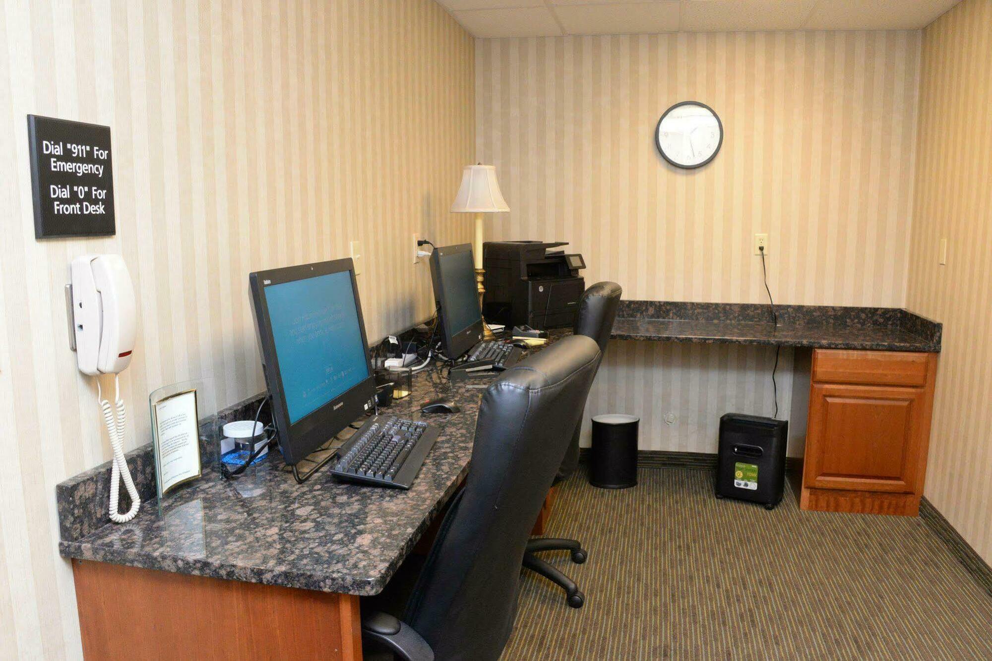 Hampton Inn אבינגדון מראה חיצוני תמונה